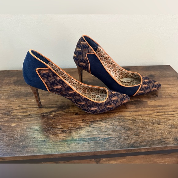 Ruby Shoo navy/orange geometric pattern U.S. size 6 - Picture 1 of 7